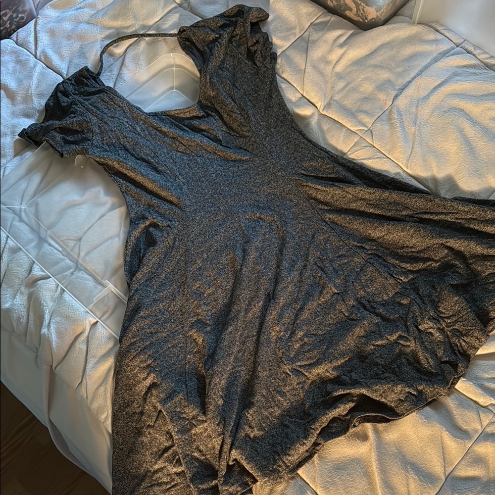 Gray Short Sleeve shirt dress cut out back !!!!